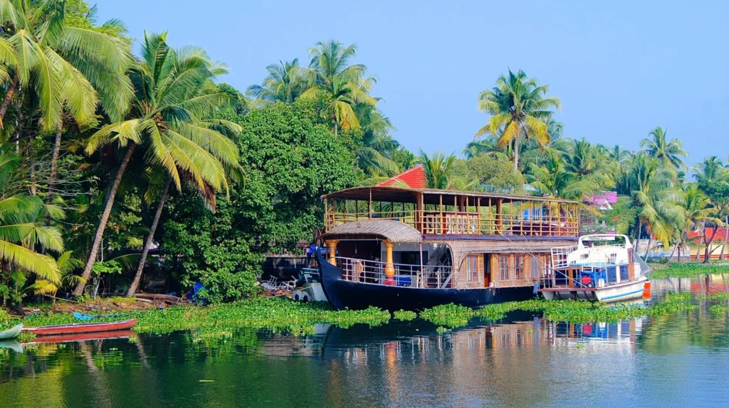 Kerala Houseboat