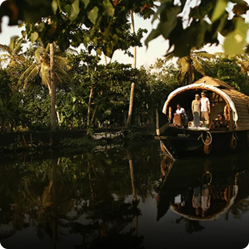 Spice coast cruises house Boat featured image