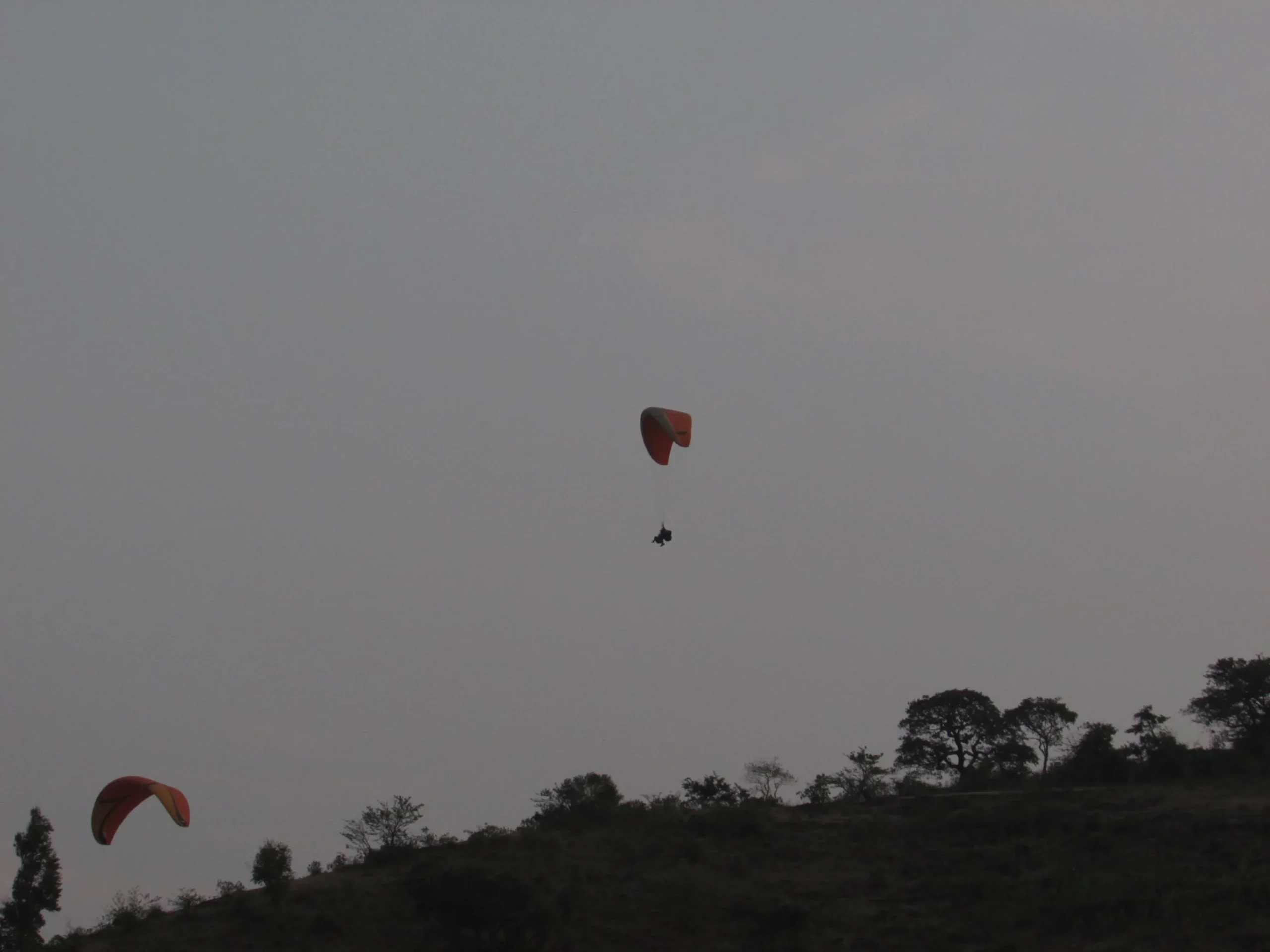Paragliding at Saputara